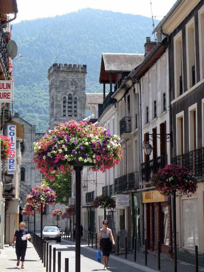 Appartement Proche Station Bagneres-de-Luchon Luaran gambar